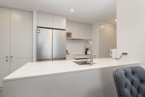 Modern 2-bed Apartment With Premium Amenities