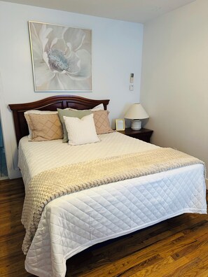 Bügeleisen/Bügelbrett, WLAN, Bettwäsche