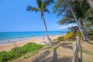 بالقرب من الشاطئ