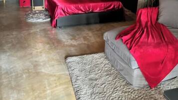 1 bedroom, iron/ironing board, bed sheets