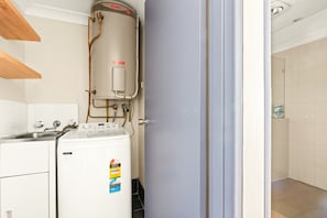 公寓 | 浴室 | 吹風機、毛巾、肥皂、洗髮精