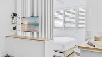 Apartment | 1 bedroom, iron/ironing board, bed sheets