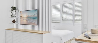 Studio4: Bondi Chic Interiors With Rooftop Pool