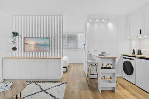 Studio4: Bondi Chic Interiors With Rooftop Pool