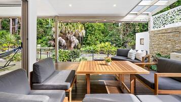 Căn hộ | Ban công