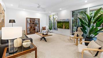 Apartment | Living area