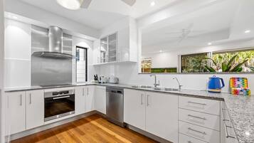 Apartment | Private kitchen