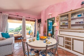 Room - Belvedere With A Stunning View (Loiri Porto San Paolo)