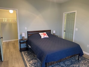 3 slaapkamers, een strijkplank/strijkijzer, wifi, beddengoed