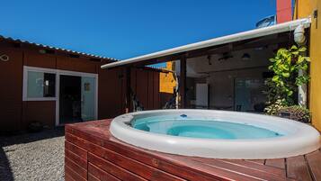 Nhà tiện nghi đơn giản | Khu phòng khách