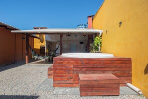 Comfort House | Living area - casa 2 (Navegantes)