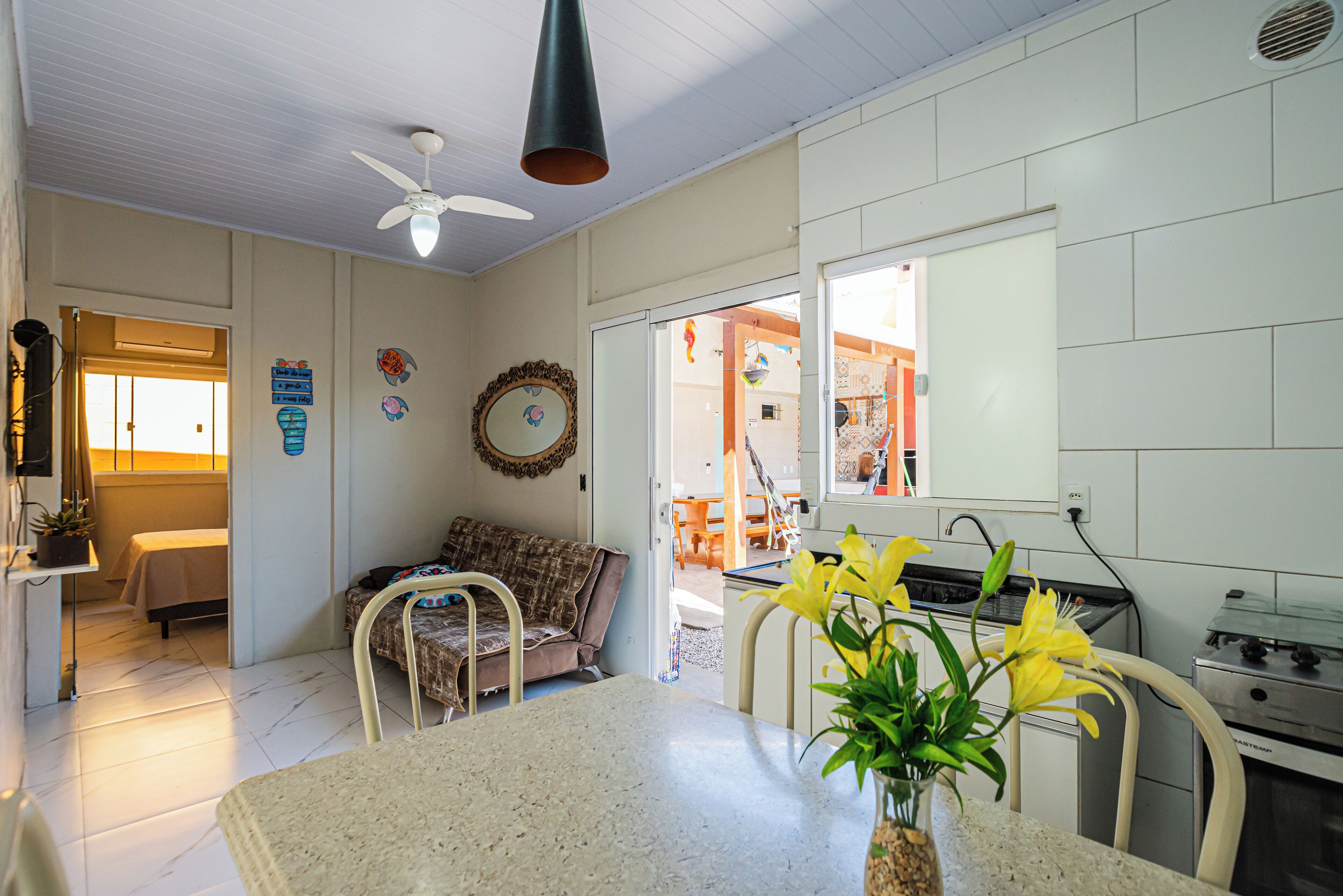 Comfort House | Private kitchen | Full-size fridge, microwave, oven, stovetop