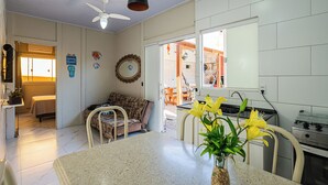 Ảnh chưa phân loại, 3 trong số 34 ảnh, nút