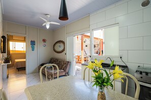 Comfort House | Private kitchen | Full-sized fridge, microwave, oven, stovetop