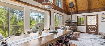 The Lodge 108-Family & Pet Friendly Ski Cabin