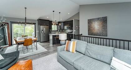 Welcome to our modern and stylish 4 bedrooms in Rochester.