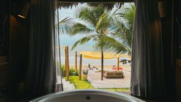 Deluxe Cabin, Sea View | Desk, laptop workspace, iron/ironing board, free WiFi