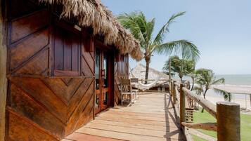 Kabin Keluarga, pemandangan laut, tepi laut | Meja kerja, ruang kerja ramah laptop, dan setrika/meja setrika