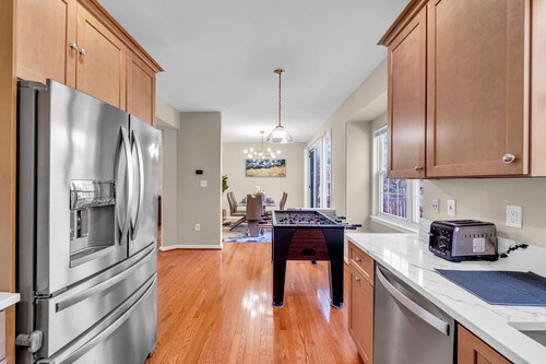 Tranquil Luxurious Home/Prime N Best Location