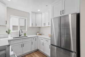 Frigorifero, piano cottura