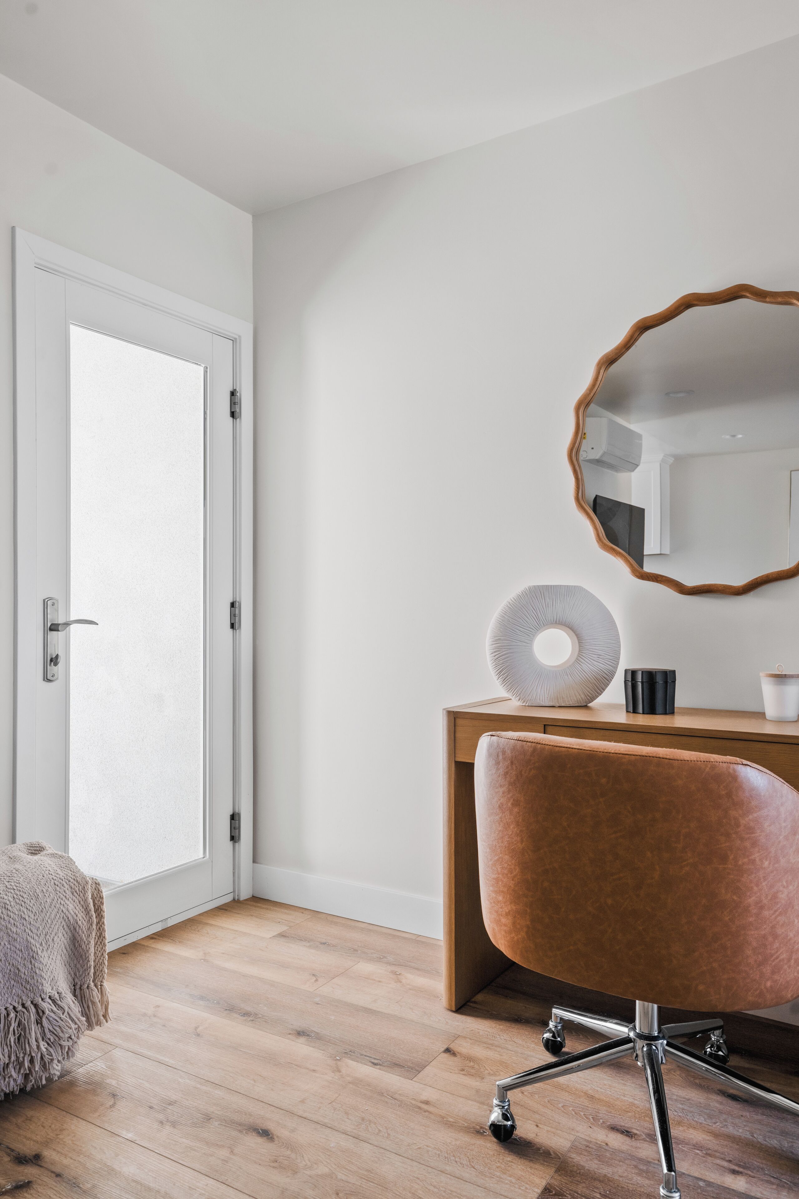 2 bedrooms, iron/ironing board, travel crib, free WiFi