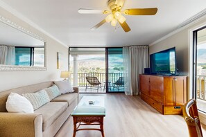 TV - Breathtaking ocean-view condo, with pool, hot tub, balcony, central AC, & WiFi (Lahaina)