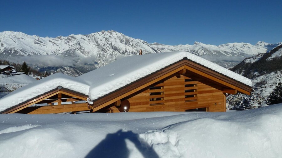 Beautiful Luxury Chalet Roy With Incredible Views