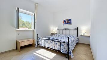 1 camera, Wi-Fi, lenzuola