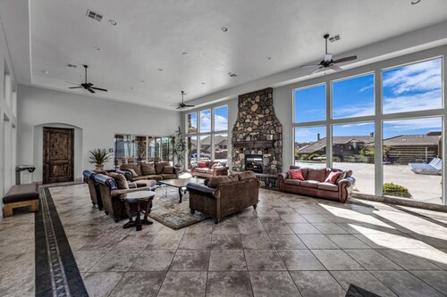 Coral Ridge by Cloud Dream Homes