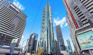 Apartment | Exterior - Stylish Southbank 1-bed Flat With Luxury Amenities (Melbourne)