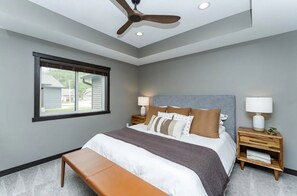 4 bedrooms, iron/ironing board, free WiFi, bed sheets