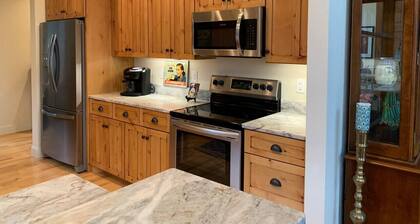 Vacation Home Near Golf Course Hiking Sleeps 20