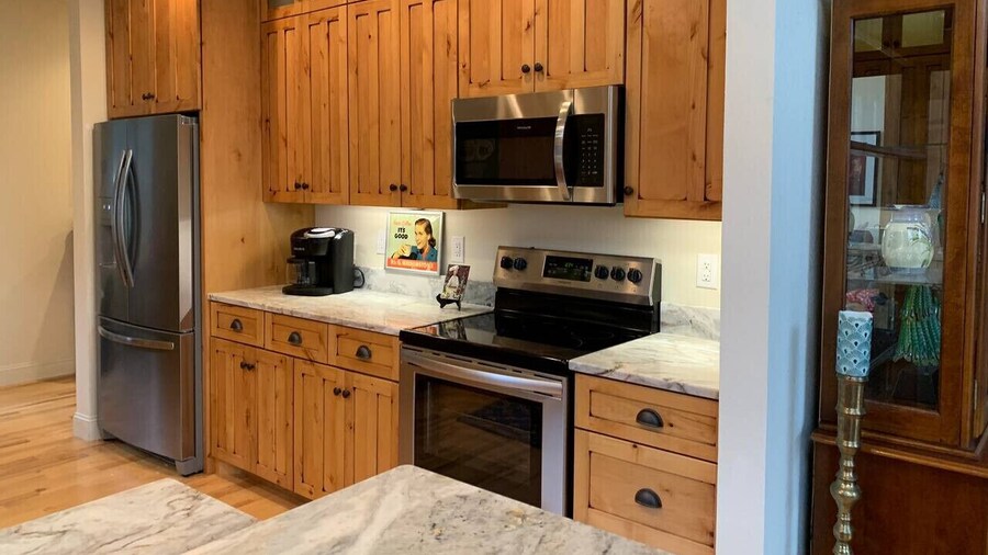 Vacation Home Near Golf Course Hiking Sleeps 20