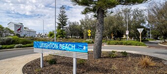 Stylish Studio Near Fremantle Cafes and Beaches