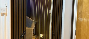 Relaxing stay in prime location 5-10 mins from views,malls,foods (everywhere)