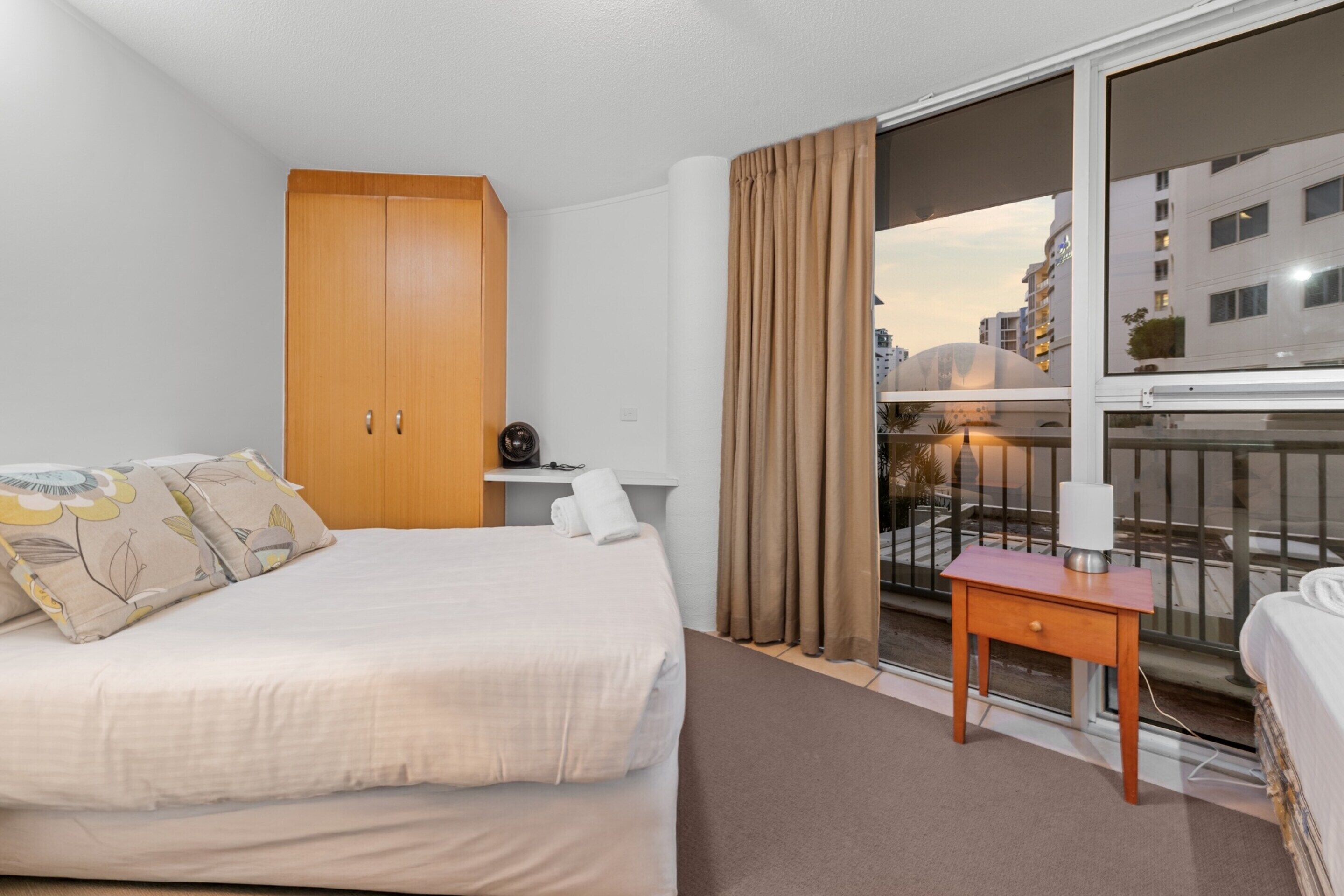 Apartment | 3 bedrooms, iron/ironing board, bed sheets