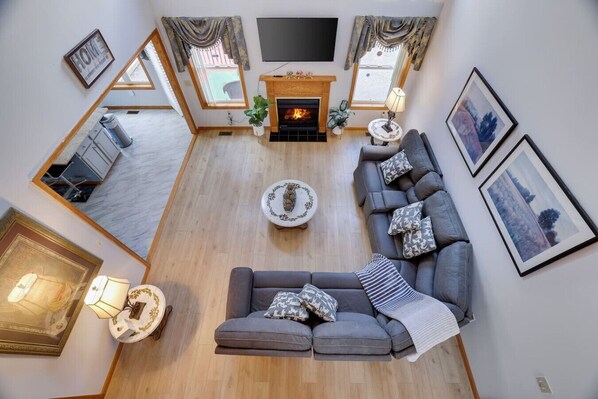Smart TV, fireplace, video games