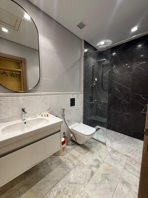 Family Apartment, Courtyard View | Bathroom - ALSAWAH Comfort 3BR @Aeon Towers Sheikh Zayed (6th of October City)