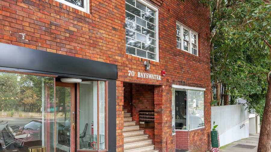 Light-filled Studio Near Rushcutters Bay Park
