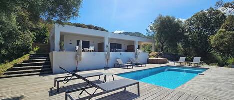 Alberca al aire libre