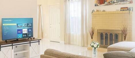TV, fireplace