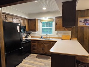 微波炉、烤箱、炉灶、洗碗机