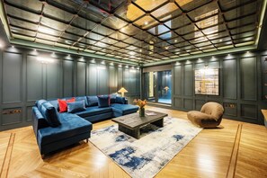 Interior - Stylish 4-Bedroom Townhouse in the Heart of Camden (Greater London)