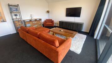 Appartement, 2 slaapkamers (1x king / 2x single bed) | Woonruimte