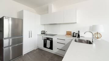 Apartment 2 - 2 bedrooms (2x king beds) | Private kitchen
