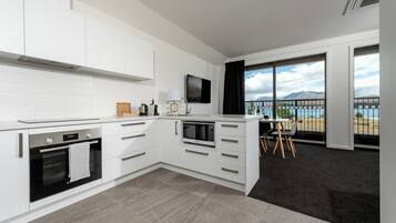 Apartment 2 - 2 bedrooms (2x king beds) | Private kitchen