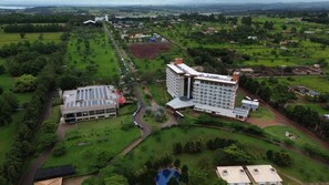 الإطلالة من المنشأة