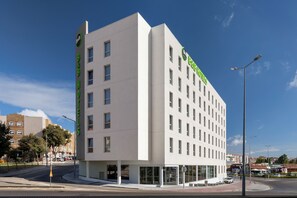 View from property - B&B Hotel Setúbal Bonfim (Setubal)