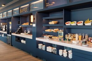 Bar (on property) - B&B Hotel Setúbal Bonfim (Setubal)