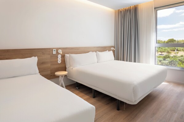 Room - B&B Hotel Setúbal Bonfim (Setubal)